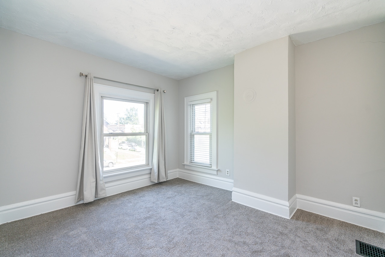 Bedroom 2 - 2435 Summit St