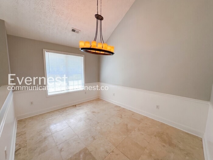 Building Photo - 228 Nina Cir