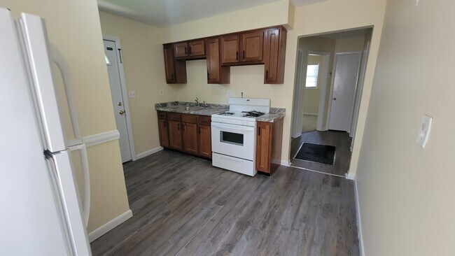 Building Photo - 5408 Speedway Ave