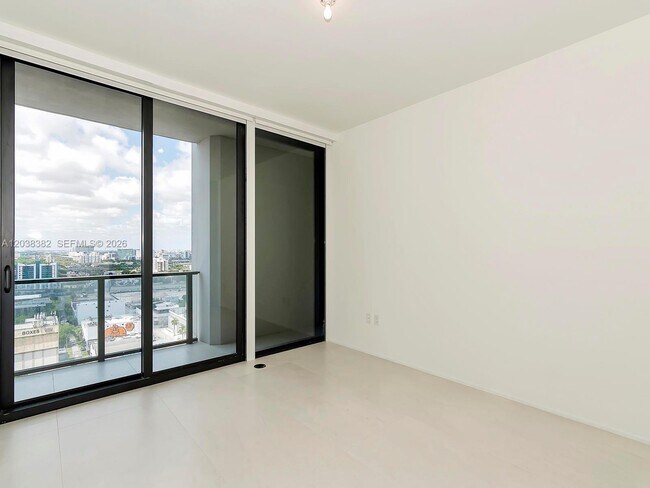 Building Photo - 1000 Biscayne Blvd
