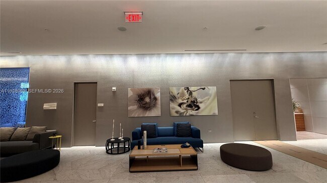 Building Photo - 88 SW 7th St