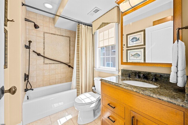 Building Photo - 28 N Colgate Ave