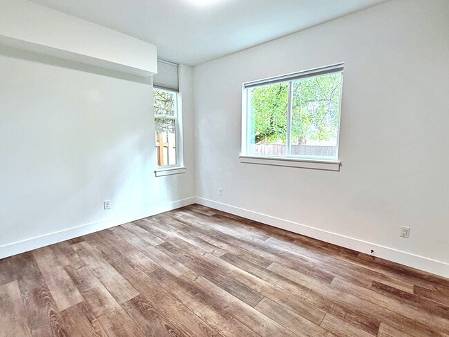 Building Photo - 4209 SE 80th Ave