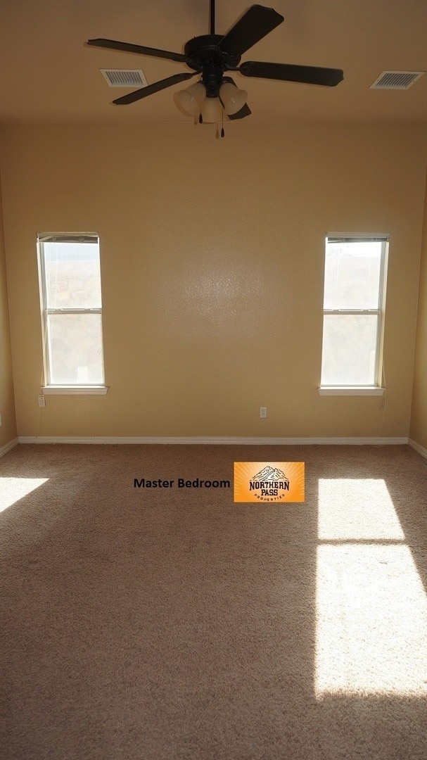 Building Photo - Amazing 3 Bedroom Home in Gated Community!