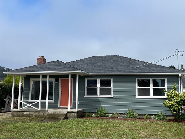 Street view - 667 Herbert St