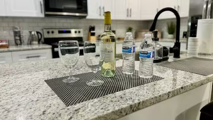 Building Photo - 2393 Highpoint Rd