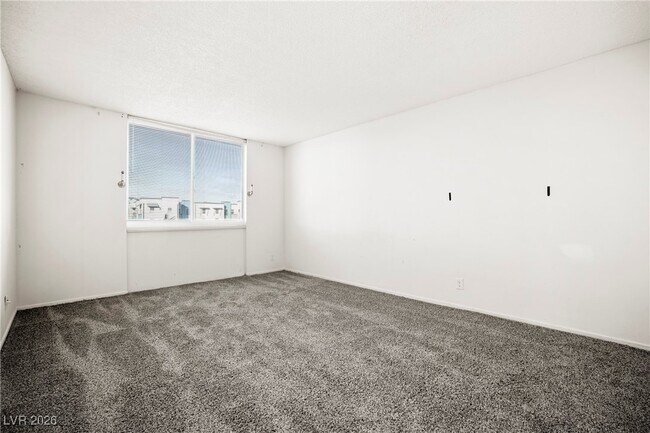 Building Photo - 3930 University Center Dr