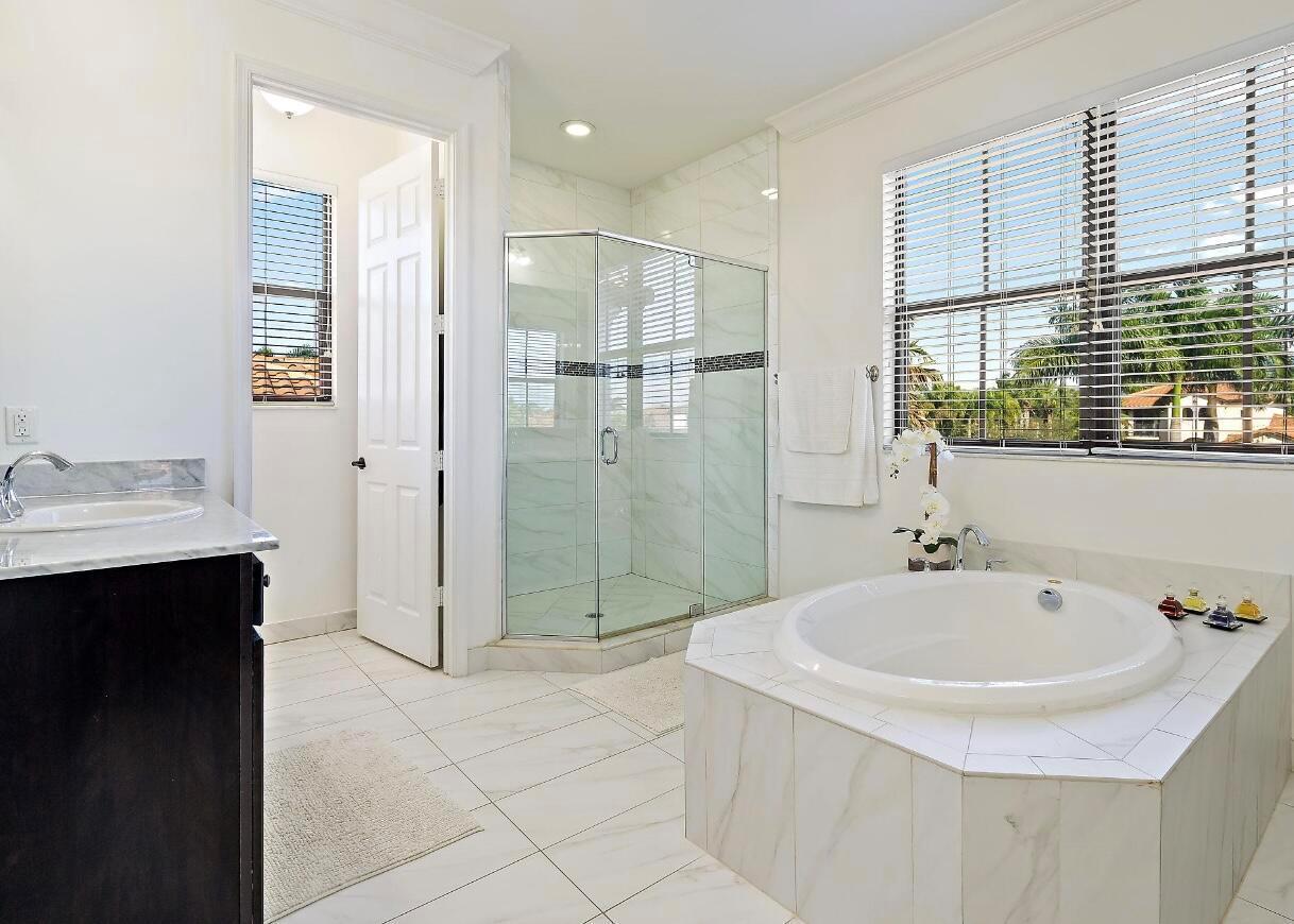 Building Photo - 6484 Vireo Ct