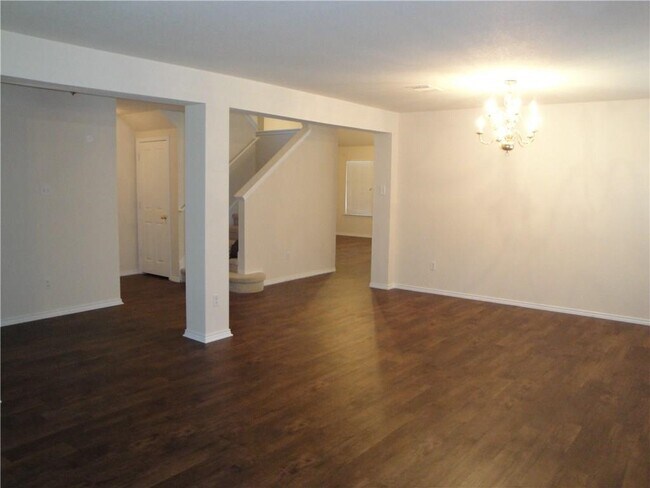 Building Photo - 8021 Luling Ln