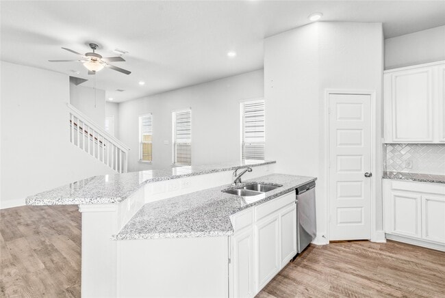 Building Photo - 4426 Ibiza Ln