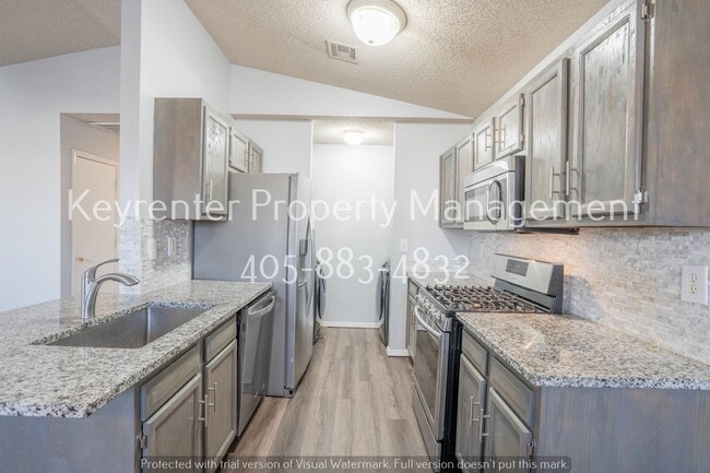 Building Photo - 3 Bed | 2 Bath in Owasso!