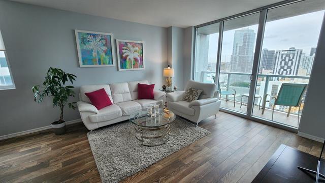 Building Photo - 500 Brickell Ave