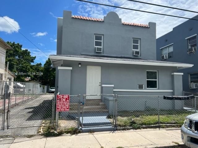Building Photo - 922 NW 2nd St