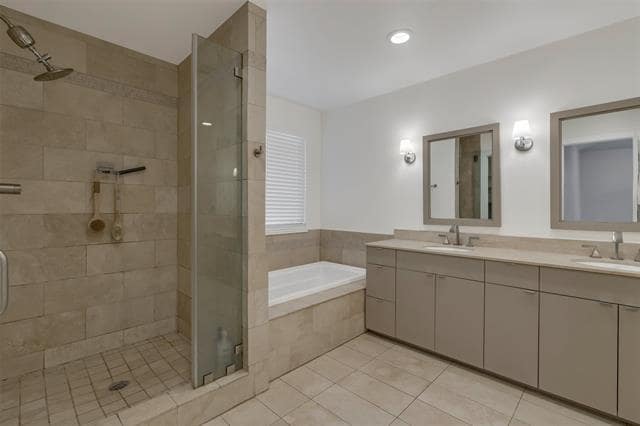 Building Photo - 6815 Ravendale Ln