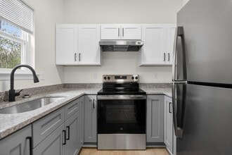 Building Photo - 2001-2003 Scotty Ct