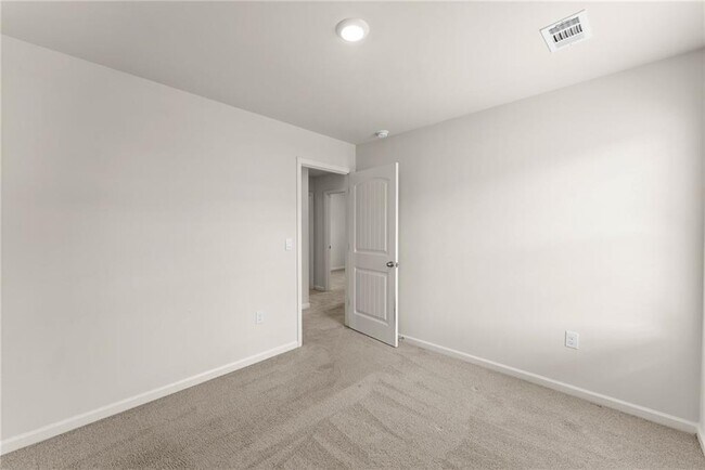 Building Photo - 300 Stoneybrook Dr