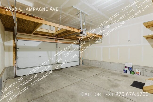 Building Photo - 2656 Champagne Ave