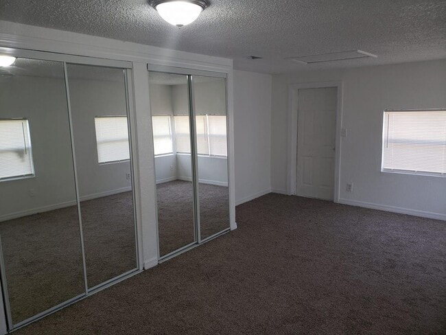 Building Photo - Large 4 bedroom house available!