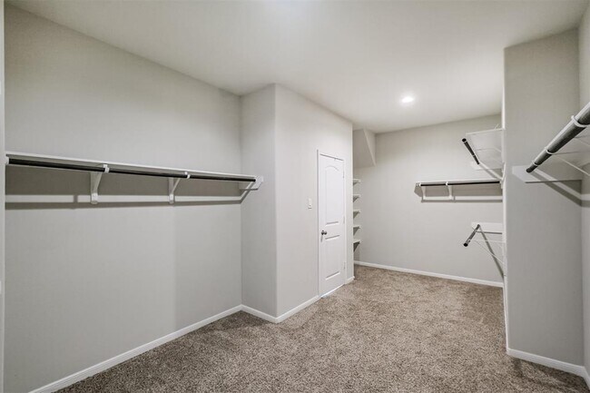 Building Photo - 18222 Sunniberg Ct