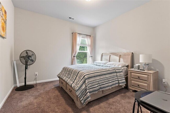 Building Photo - 3531 Meadow Grass Dr