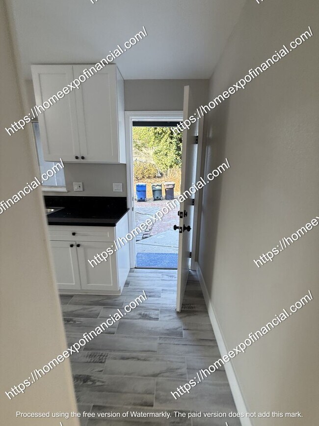 Building Photo - Nice Home For Rent