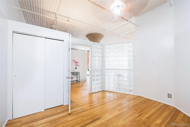 Building Photo - 2261 Blake St