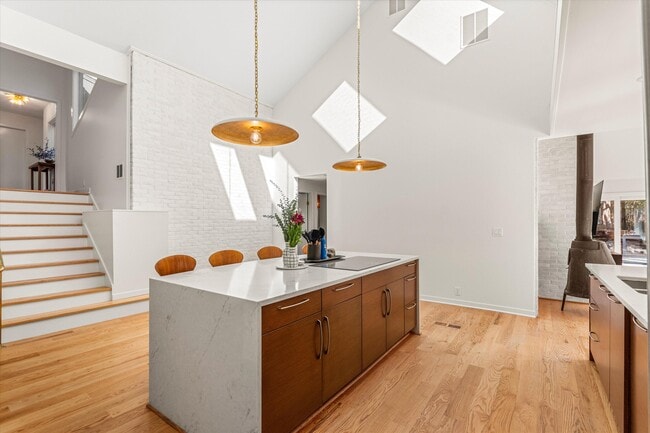 Building Photo - 3936 Holden Dr