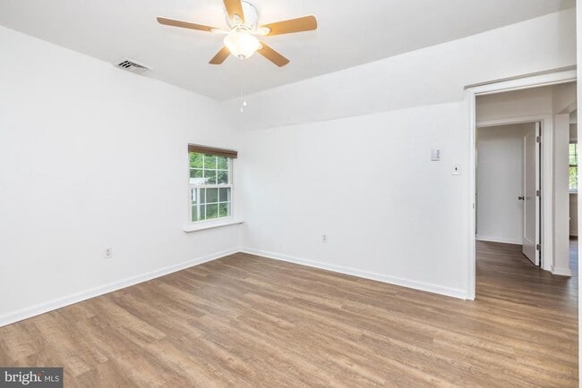 Building Photo - 405 Edgewood Ave