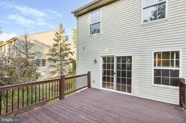 Building Photo - 125 Vernon Ct