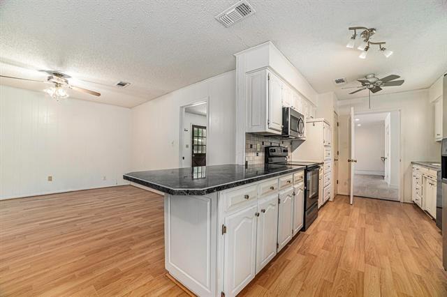 Building Photo - 3407 Tipps Dr