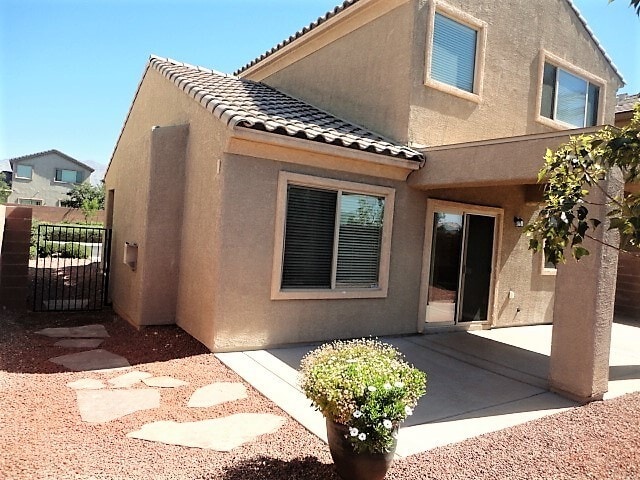 Building Photo - Great home in Aliante Community!