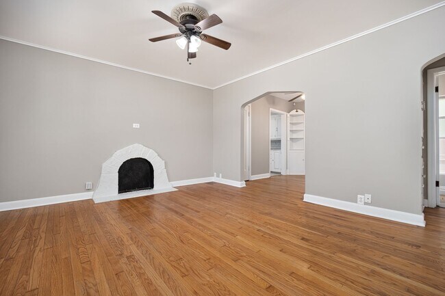 Building Photo - 3708 N Virginia Ave