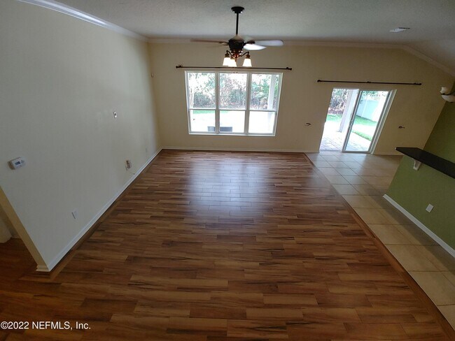 Building Photo - 228 Mahogany Bay Dr