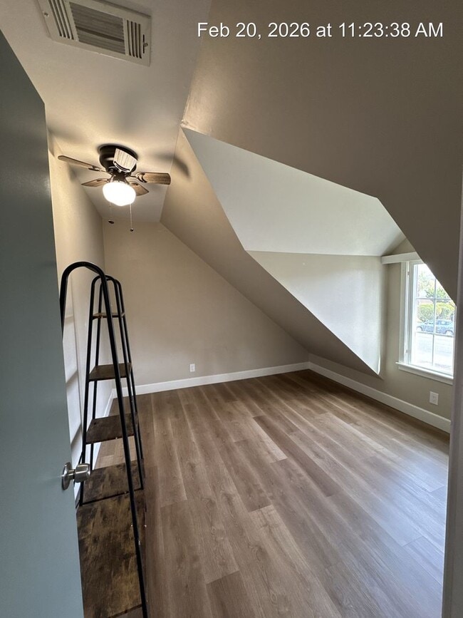 Building Photo - Dinuba Home Coming Soon!