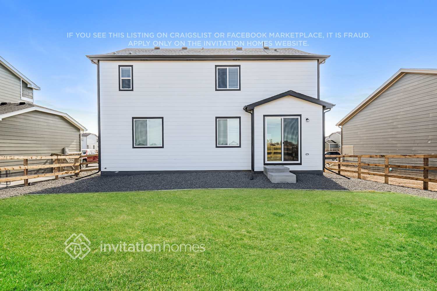 Building Photo - 850 Mesic Ln