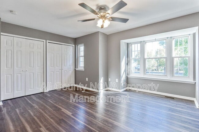 Building Photo - 6044 Sirenia Pl