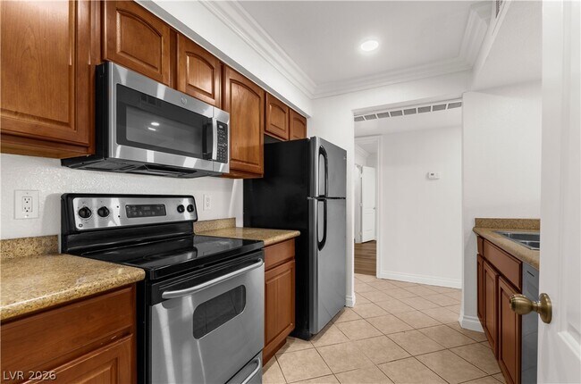 Building Photo - 1150 N Buffalo Dr