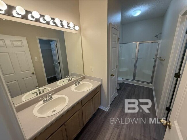 Building Photo - 2651 S Juniper St