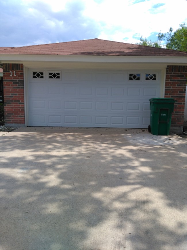 Garage for two cars - 2401 S Jackson Rd