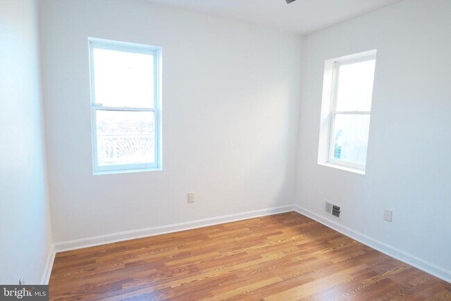 Building Photo - 75 P St NW