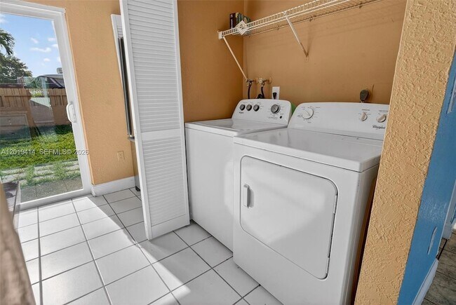 Building Photo - 20841 SW 103rd Ct