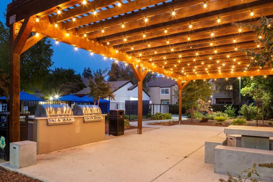 Juniper Apartments 9190 Blue Point Ln Sacramento CA 95826 Apartment