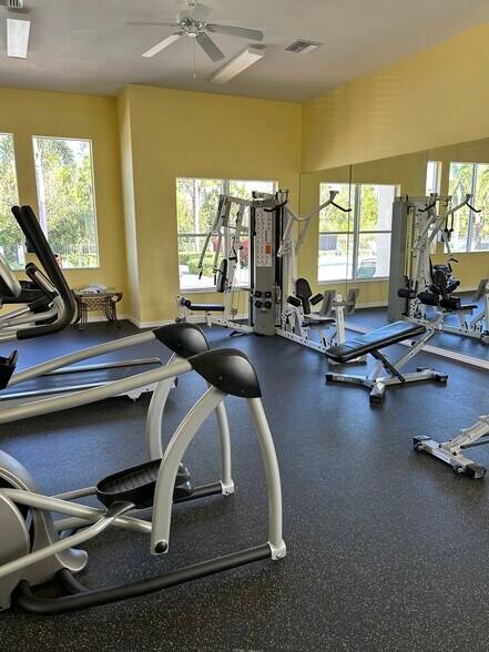 Building Photo - 11880 Bayport Ln