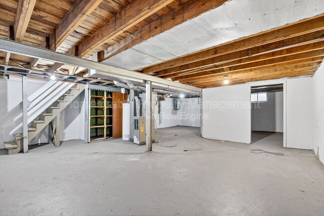 Building Photo - 7431 Esterbrook Dr