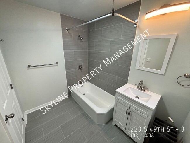 Building Photo - Renovated 1 Bedroom Apartment For Rent in ...