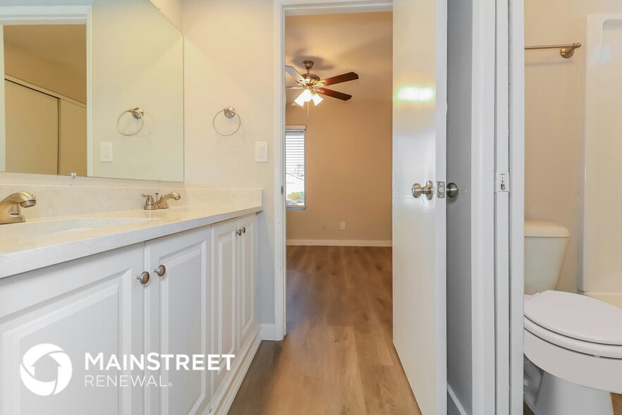 Building Photo - 7527 W Elm St