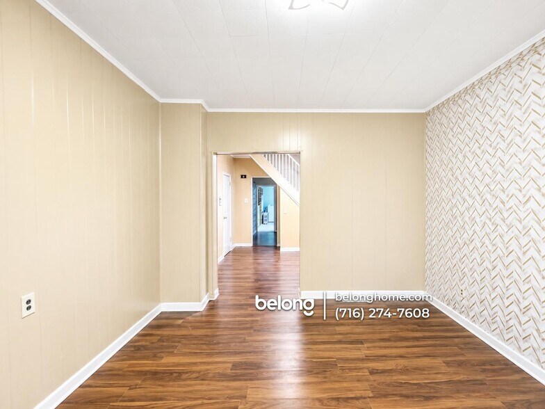 Building Photo - 2207 Linwood Ave