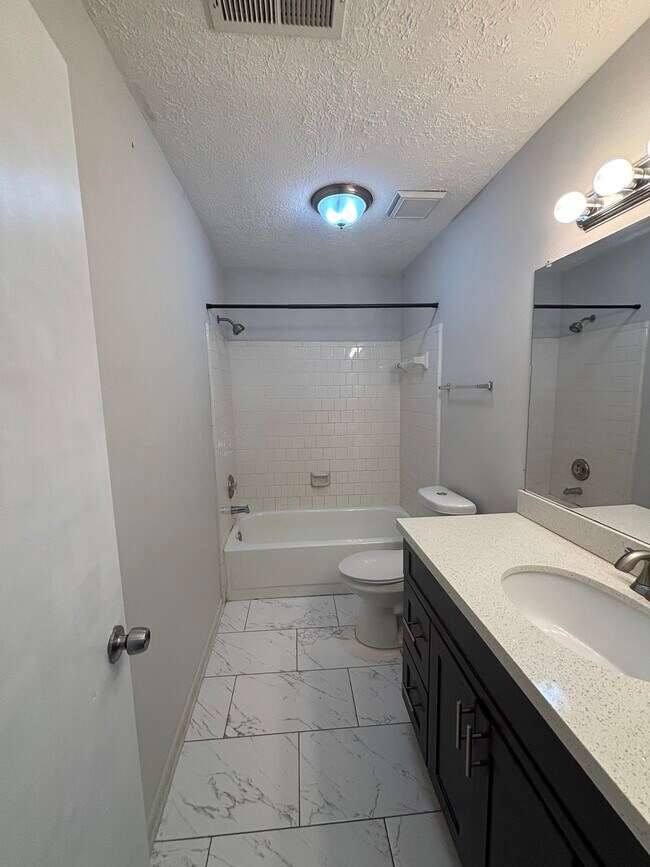 Building Photo - 10227 Autumn Meadow Ln