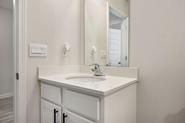 Building Photo - 4735 Airmen Dr