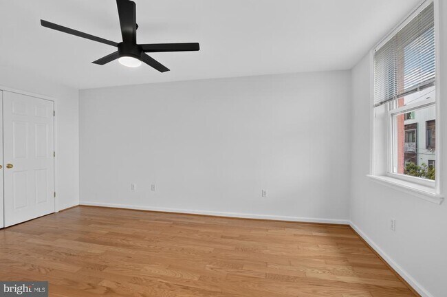 Building Photo - 704 N 18th St